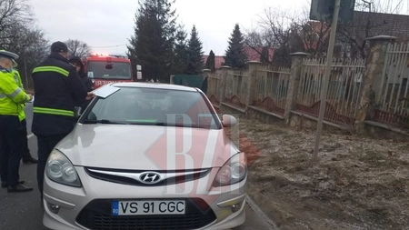 Accident rutier în Bucium. Un Hyundai a spart o țeavă de gaz - EXCLUSIV, GALERIE FOTO