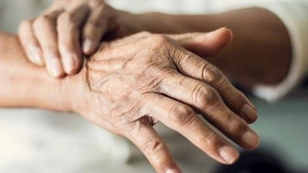 Calmante pentru tremurat: Ce medicamente ne recomandă medicii