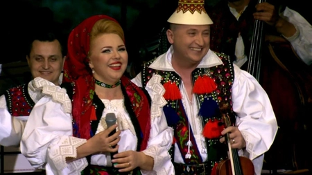 Cornelia Rednic, schimbare de look. Artista populară și-a uimit toți fanii cu transformarea ei