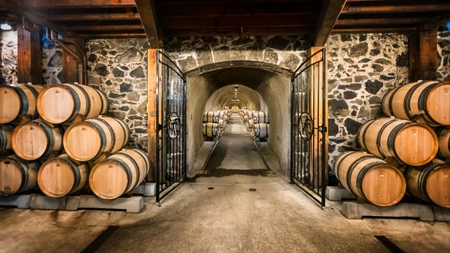 Efectul boabelor de orez în vin: Băutura iubită de români 