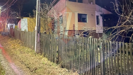 O casă a fost cuprinsă de flăcări în satul Vânători din Iași -EXCLUSIV/ GALERIE FOTO