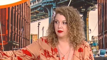 Oana Lis, lacrimi de durere la cimitir. Vedeta a mers să aprindă lumânări în memoria celor dragi care nu mai sunt printre noi