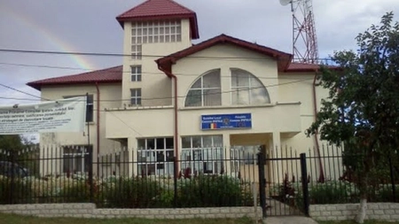 Drumurile din comuna Ipatele, județul Iași, vor fi reabilitate cu 1 milion de euro