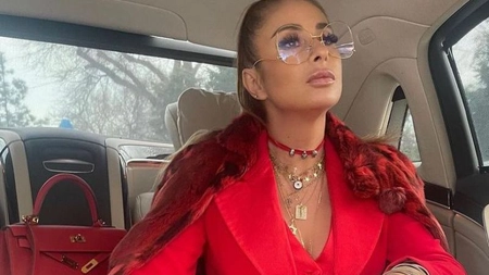 Anamaria Prodan continuă șirul umilințelor. Impresara o atacă iar pe amanta lui Reghe, Corina Caciuc