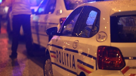 De teamă, s-a ascuns sub maşină. Bărbatul nu voia să sufle în etilotest