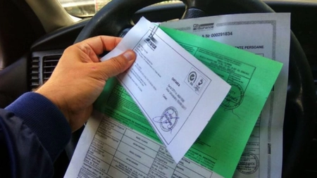 Preţul asigurărilor RCA, influenţat de numărul mare de accidente şi valoarea despăgubirilor