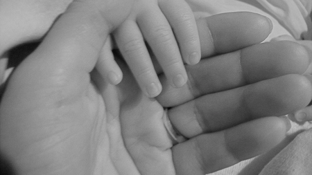O femeie a născut 44 de copii până la vârsta de 36 de ani. Incredibil cu ce se ocupă, în prezent, pentru a-i crește pe cei mici