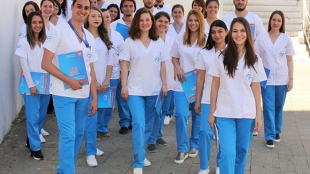 Diploma de Bacalaureat, obligatorie pentru admiterea la şcolile postliceale sanitare