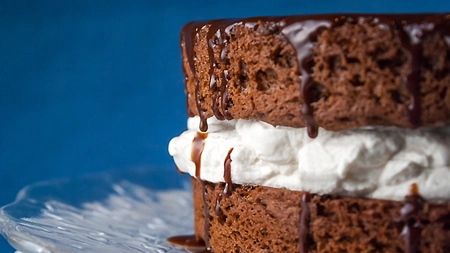 Prăjitură cu frișcă – Rețetă simplă și delicioasă pentru orice ocazie