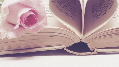 Citate celebre despre iubire: Cuvinte alese pentru romantici incurabili