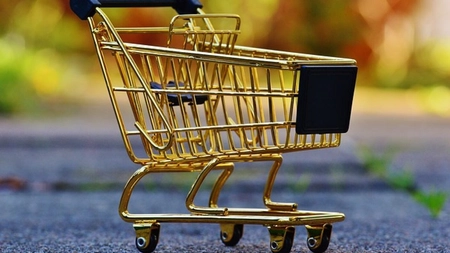 Programul supermarketurilor de Paște. Până când pot merge românii la cumpărături
