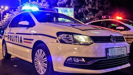 Bărbat decedat pe o stradă din Arad. Polițiștii au constatat că a fost lovit de o mașină, iar șoferul a fugit