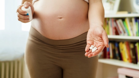 Paracetamol în sarcină: Afectează sau nu fătul? Iată ce riscuri implică