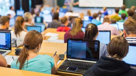 Psiholog: 'Cel mai mare succes în viață îl au cei cu note de 7 sau 8'