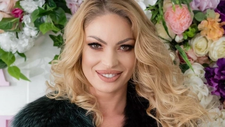 Valentina Pelinel nu ține cont de vârstă și arată spectaculos. Cum s-a afișat soția lui Cristi Borcea la un eveniment monden