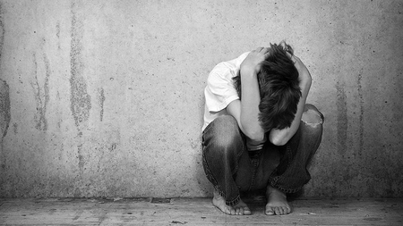 Caz șocant, în Iași! Băiețel violat cu sălbăticie! Victima, supusă de pedofil la perversiuni! (EXCLUSIV)