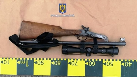 Un bărbat înarmat a fost prins și arestat în timp ce se îndrepta spre locuința fostei soții