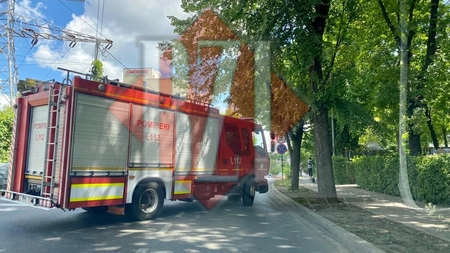 Conductă de gaz avariată în municipiul Iași. Pompierii asigură măsuri specifice pentru a împiedica scurgerea de gaz metan – EXCLUSIV