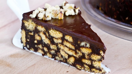 Tort de biscuiți după rețeta veche. Cum să îi cucerești pe musafiri cu un desert delicios