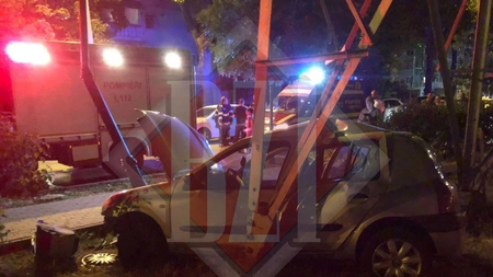 Accident rutier în municipiul Iași, zona Metalurgie. A fost implicat un autoturism - EXCLUSIV