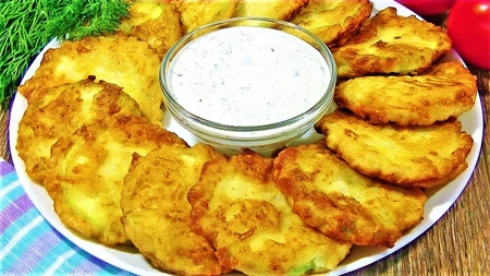 Rețetă de dovlecei pane de post. Un aperitiv simplu și delicios, ideal de încercat în sezonul cald