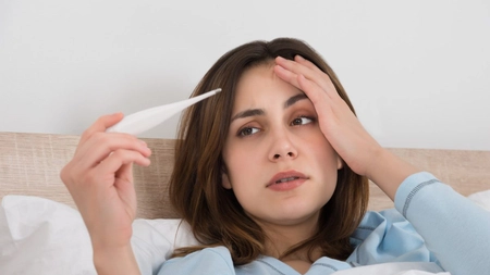 De la ce temperatură ai febră? Iată de câte tipuri este febra și ce măsuri trebuie să iei