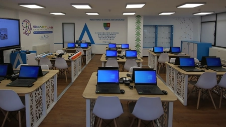 Realizare de laborator multimedia la Colegiul Economic “Virgil Madgearu” Iași în valoare de 67.000 lei!