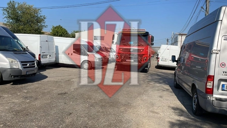 Un service a fost cuprins de flăcări în Baza 3. Pompierii intervin de urgență - EXCLUSIV, GALERIE FOTO