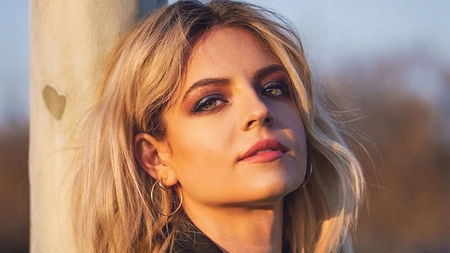 Victoria Răileanu și-a refăcut viața după divorț. Actrița a postat prima fotografie alături de iubitul său