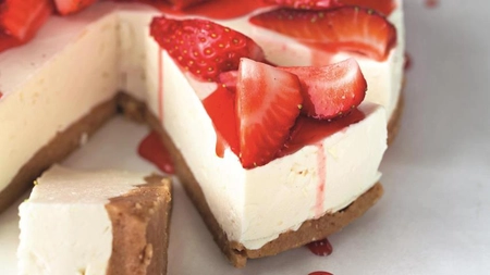 Cheesecake fără coacere cu mascarpone. Un desert cremos de vară pentru întreaga familie