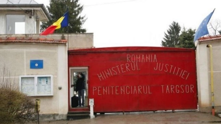 Alertă medicală la Penitenciarul Târgșor de la mâncare alterată. Ce se întâmplă cu Elena Udrea