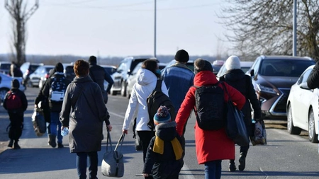 Noua afacere extrem de bănoasă în România. Cine s-a îmbogățit cu banii pentru refugiați
