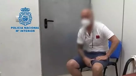 Un român și iubita sa au furat 45 de sticle de vin, în valoare de 1,6 milioane de euro. Cea mai veche are 216 ani - FOTO, VIDEO