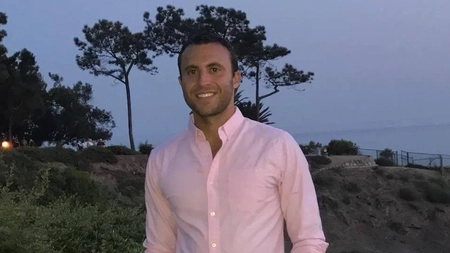 Joe Cohen a dat lovitura în carieră și a devenit un om de afaceri de succes. Oferă 10.000 de dolari oricui îl ajută să-și cunoască jumătatea! 