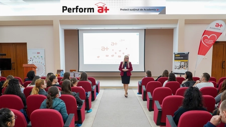 <em class='ep-highlight'>Antibiotice</em> a dat startul cursurilor proiectului Perform a+