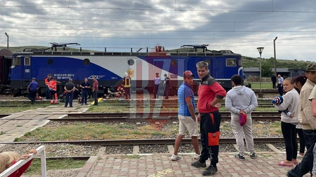 Accident feroviar în Tg. Frumos. O persoană a decedat după ce a fost lovită de tren - EXCLUSIV, UPDATE, FOTO, VIDEO