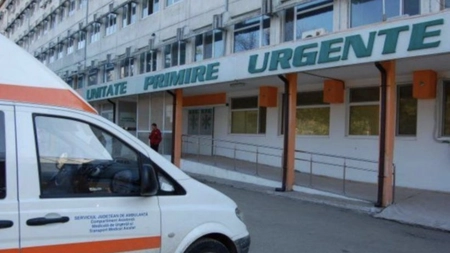 Asistenta medicală care a înjurat o mămică venită cu copilul la camera de gardă a fost concediată: 