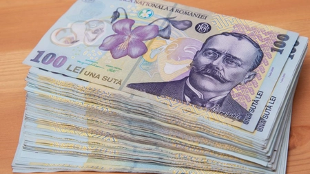 Românii care primesc 500 de lei în plus la pensie înainte de Sărbători. Lor le intră banii pe card