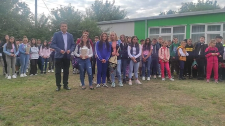 Cristian Ivănuță, deputat AUR de Iaşi, la deschiderea noului an şcolar - FOTO (P)