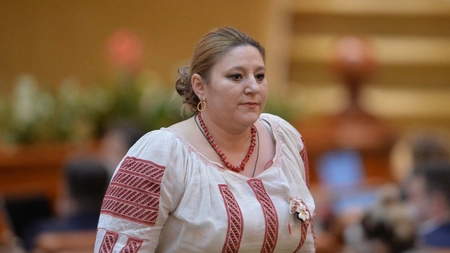 Fiul senatoarei Diana Șoșoacă a fost urmărit și prins de polițiști beat la volan.Tânărul a rămas fără permis