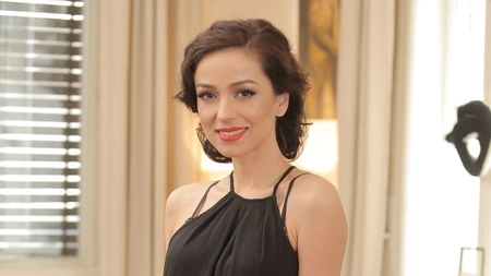 Olivia Steer, în ipostaze sexy pe Facebook. Soția lui Andi Moisescu se află într-o formă fizică de invidiat