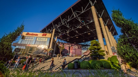 Turismul, beauty-ul și jenga fac un mix perfect, în acest weekend, la Iulius Mall Cluj. Vino să te bucuri de diversitatea de activități!