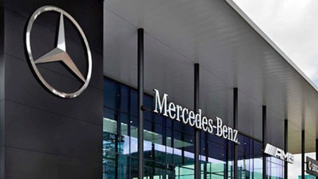 Lovitură pentru rușii bogați: Mercedes-Benz se retrage de pe piaţa rusă, vinde acțiunile unui investitor local