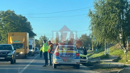 Accident rutier în comuna Ciurea. Un taxi a ajuns în şanţ - EXCLUSIV, FOTO