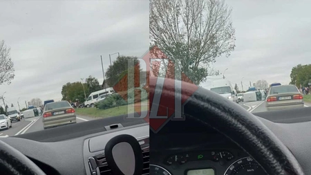 Grav accident rutier la Iași. Un microbuz cu pasageri s-a răsturnat după coliziunea cu un BMW. Autocarul de la FC Botoșani și el implicat - EXCLUSIV, UPDATE