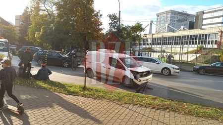 Accident rutier violent pe Sfântul Lazăr. O persoană a fost rănită, iar circulația este blocată - EXCLUSIV, FOTO, UPDATE, VIDEO