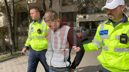 Teribilistul care a gonit cu un BMW cu poliţia pe urme la Iaşi a fost arestat! A ieşit cu capul în jos din Judecătorie şi cu cătuşe la mâini - EXCLUSIV, FOTO, VIDEO