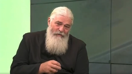Minunea făcută de Sfântul Nectarie, povestită de părintele Calistrat Chifan: „Starețul a știut, din ziua aia, că Sfântul Nectarie este sfânt” - VIDEO