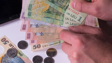 Cu cât vor fi majorate taxele în 2023? Câţi bani în plus vor primi românii?