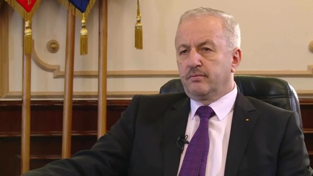 Ministrul Apărării, Vasile Dîncu, chemat în Parlament să dea explicații: 